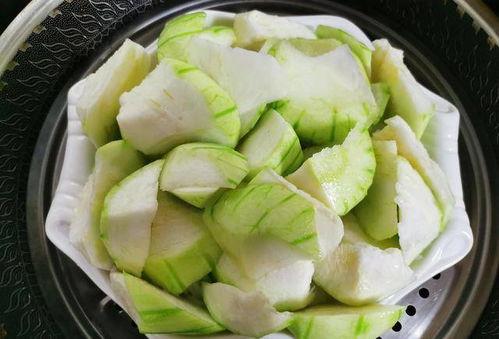 吃蒸瓜,夏日消暑新宠，健康美味两不误